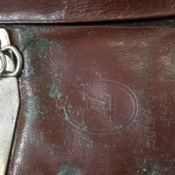 Louie Vuitton Key Holder - Picture 7 of 11